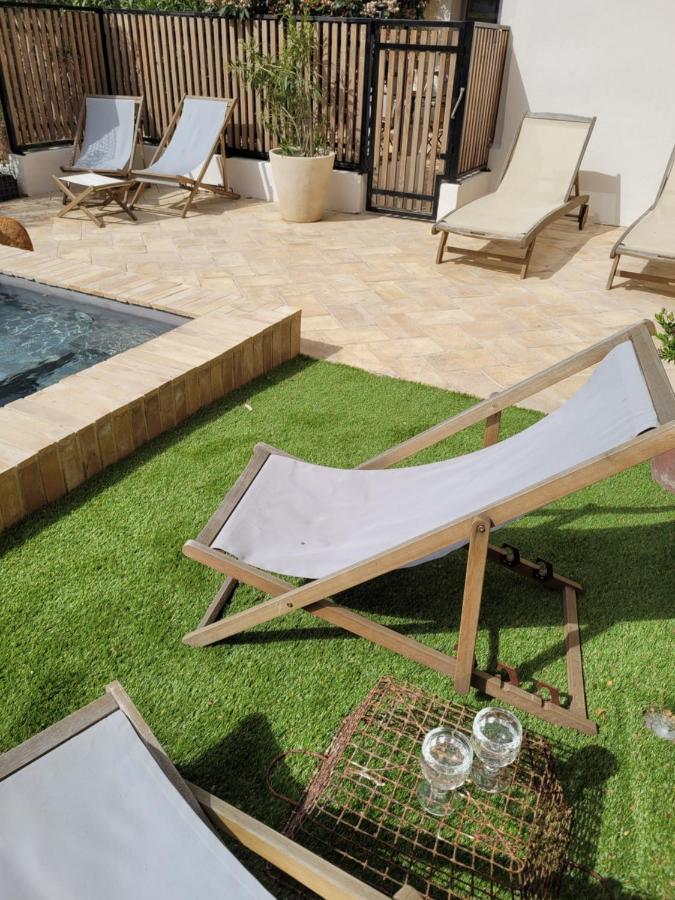 Maison 1634 - Climatisation, Piscine, Parking, Centre Ville, Petit-Dejeuner Compris เปเซอนา ภายนอก รูปภาพ